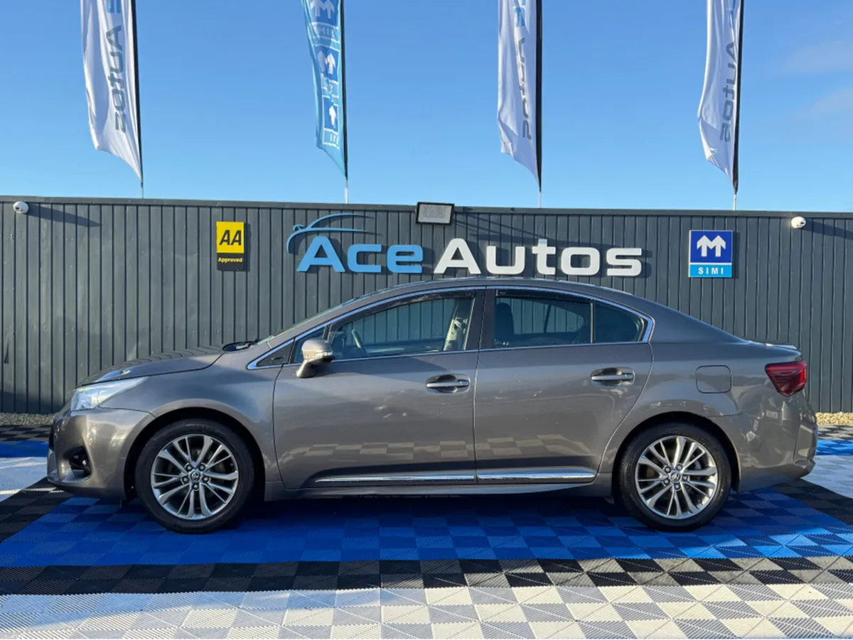 Toyota Avensis ** DEPOSIT TAKEN ** LUNA - 1.6 DIES - Image 4