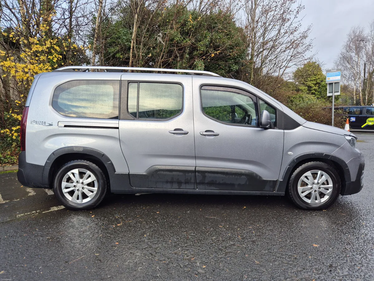 PEUGEOT RIFTER / 2022 / 1.5 DIESEL / MANUAL / WAV - Image 4