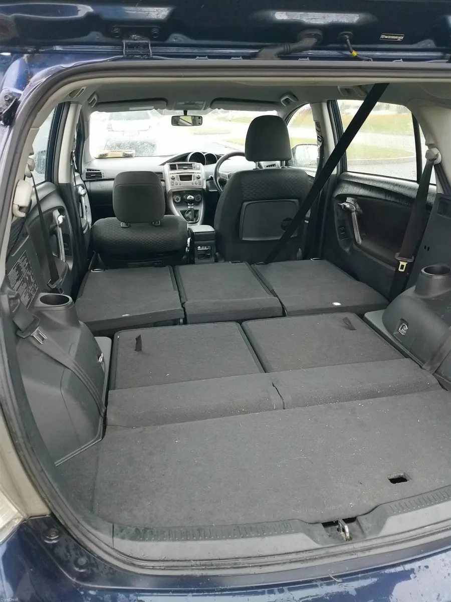 Toyota Verso 2009 - Image 1