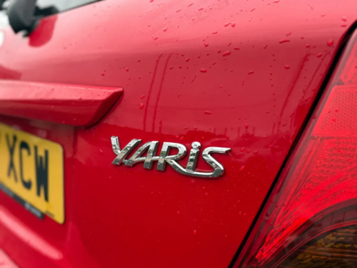 Toyota Yaris VVT-I ICON - Image 4