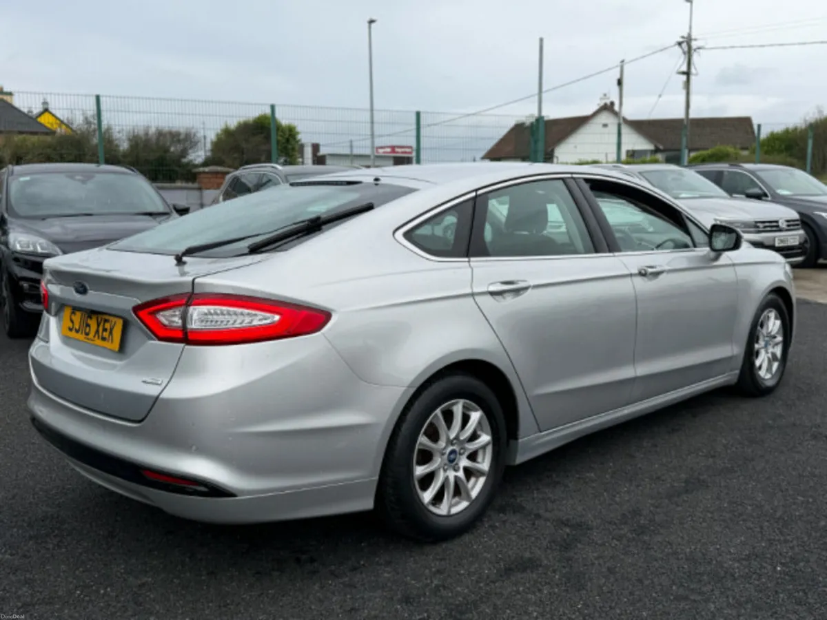 Ford Mondeo TITANIUM ECONETIC TDCI - Image 3