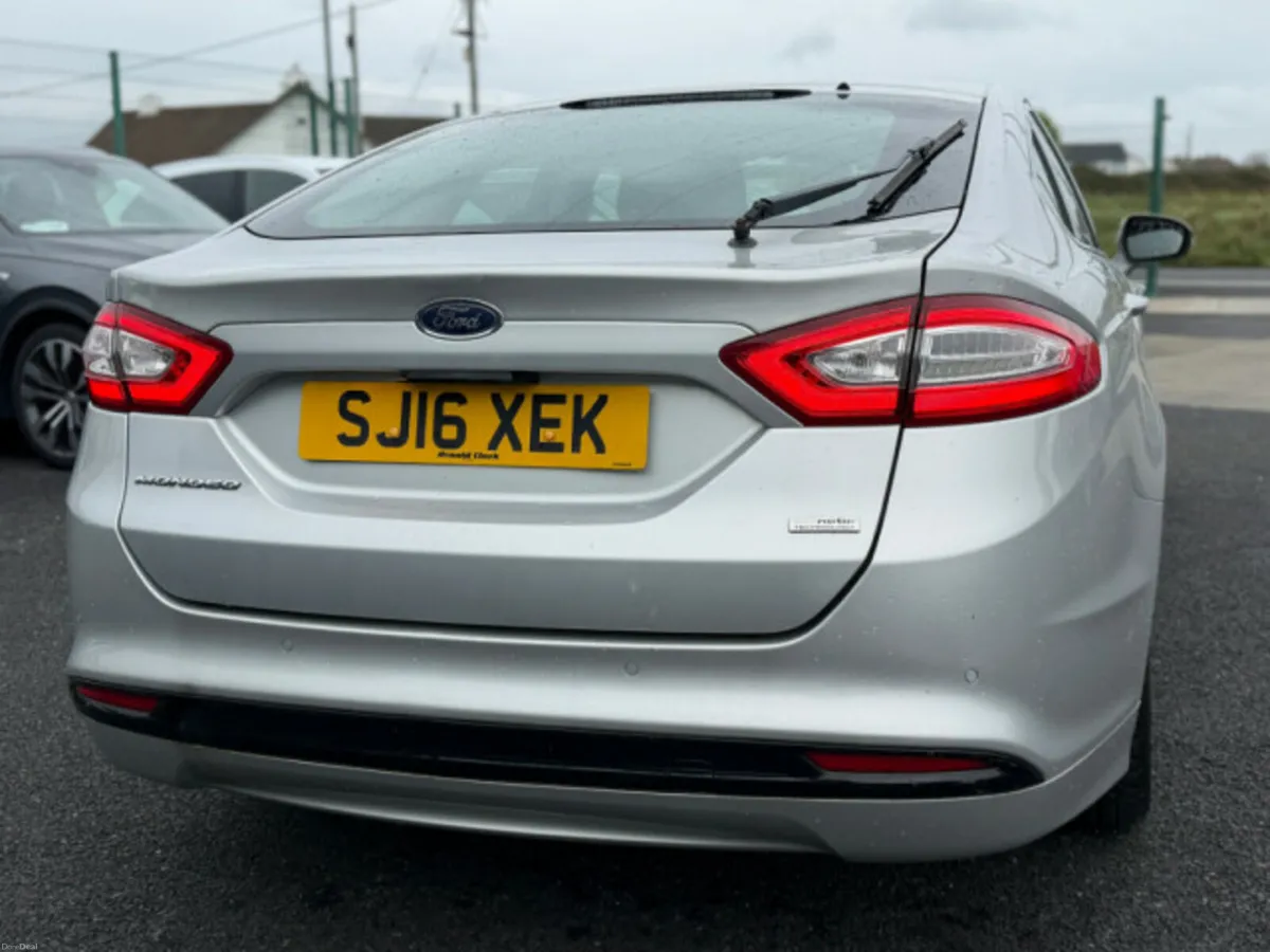 Ford Mondeo TITANIUM ECONETIC TDCI - Image 4