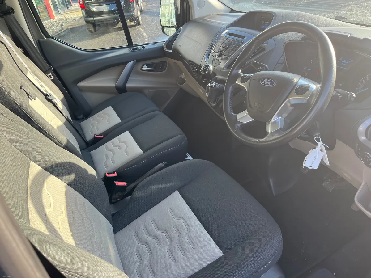 2018 Ford Tourneo Custom Independence - Image 4