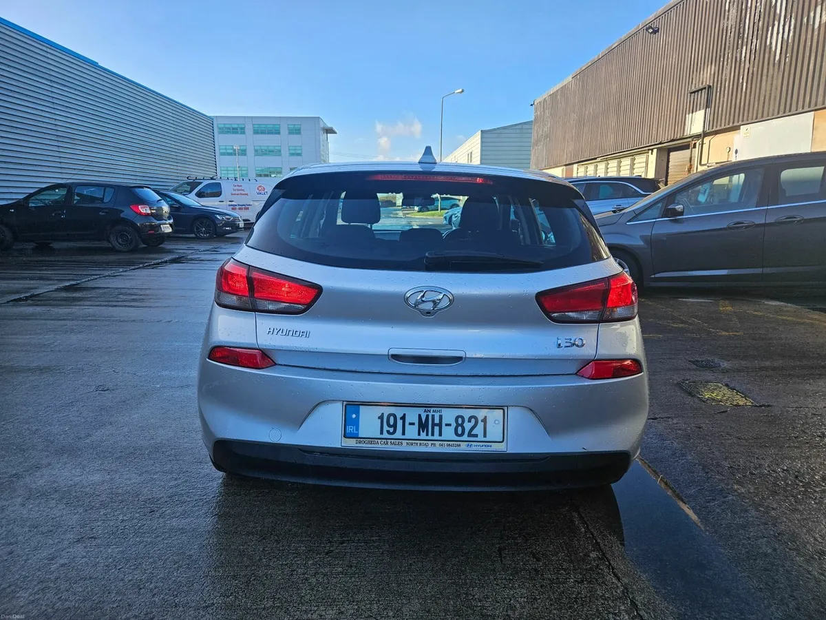2019 Hyundai i30 1.6lt Diesel Low Mileage - Image 4