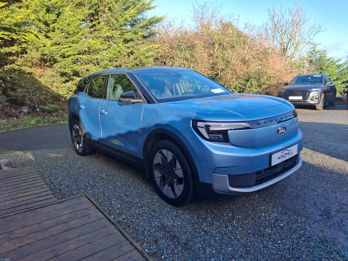 Ford Explorer Premium 77kWh Extended Range - Image 3