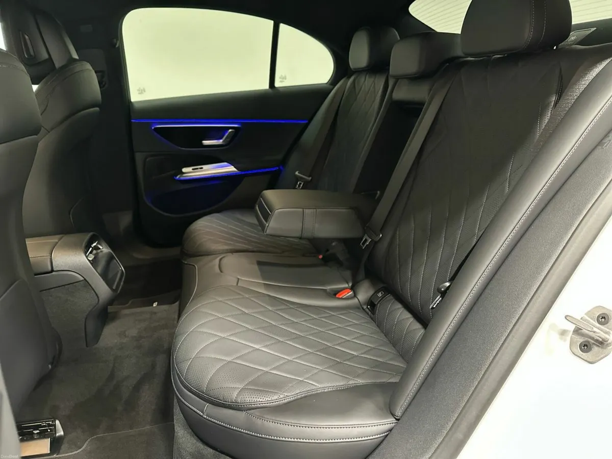 Mercedes-Benz E-Class E300 e AMG Line Edition + PH - Image 4