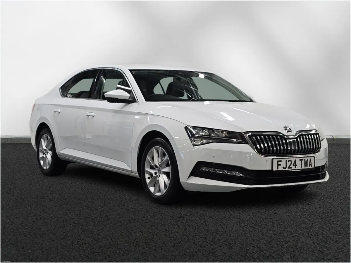 Skoda SUPERB Diesel Hatchback SE Technology - Image 1