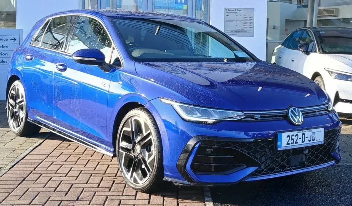 Volkswagen Golf R-LINE 2.0 TDI 150HP **REAR VIEW C - Image 1