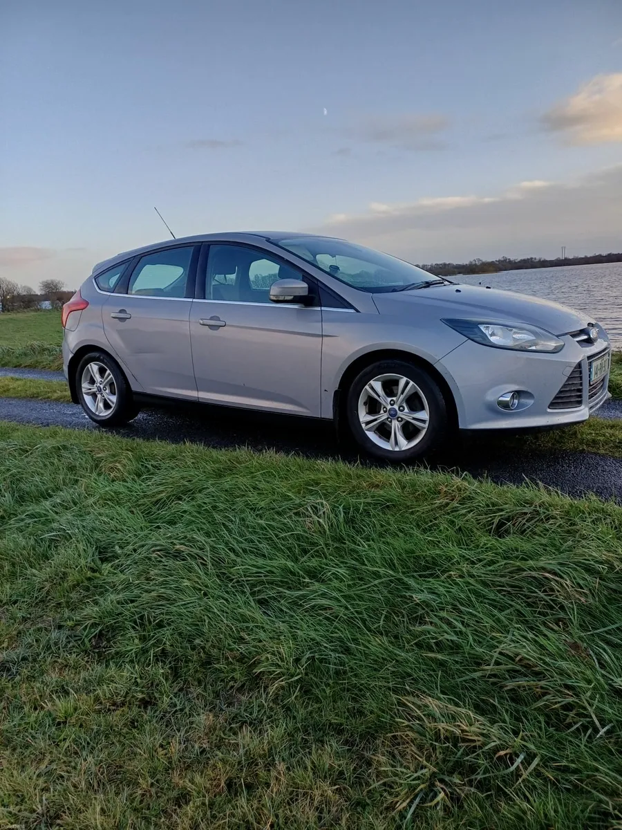 Ford Focus 2014 - Image 2