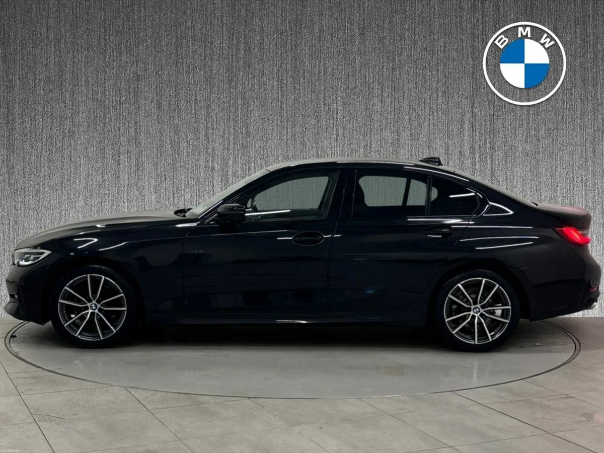 BMW 3-Series 318d Sport - Image 4
