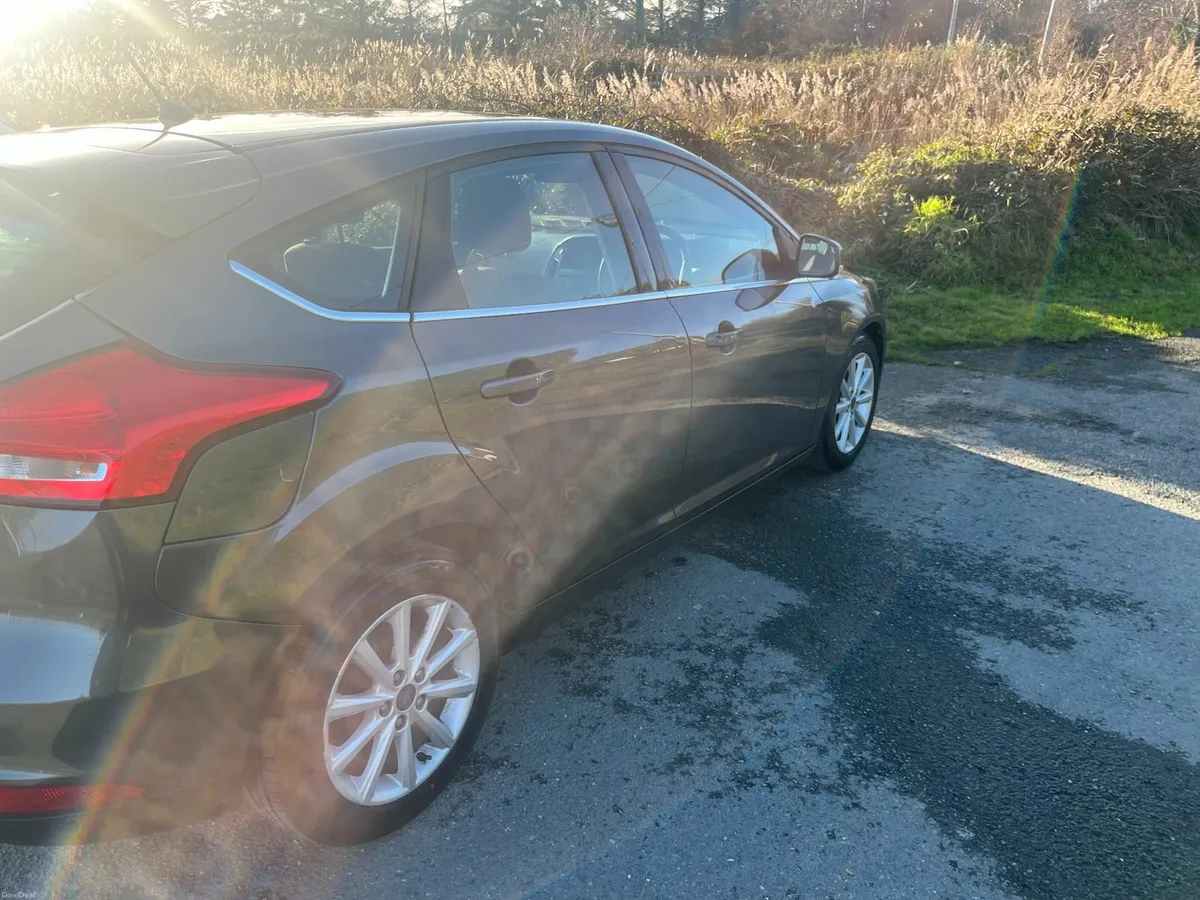 Ford Focus 2017 w/ ECOBOOST (1.0L Petrol) - Image 4
