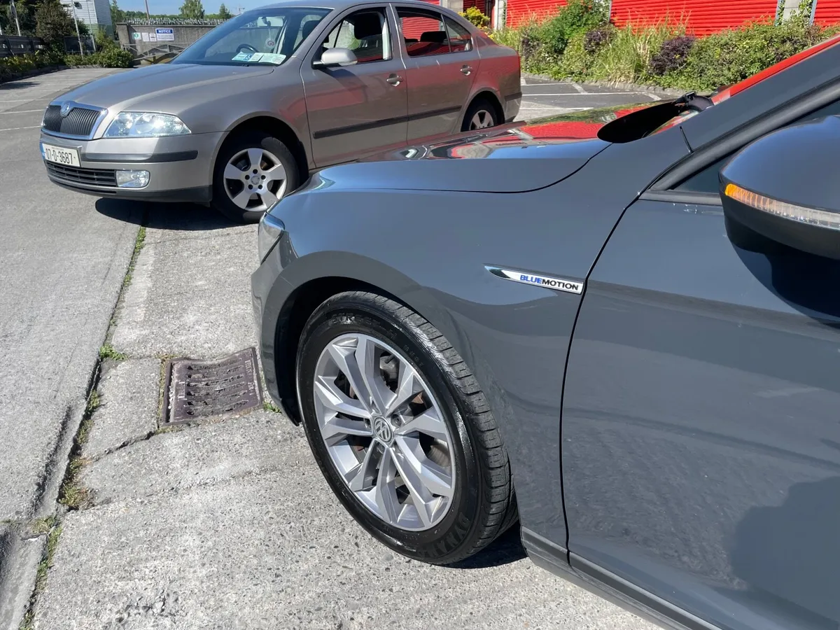 Volkswagen Passat 2017 - Image 4