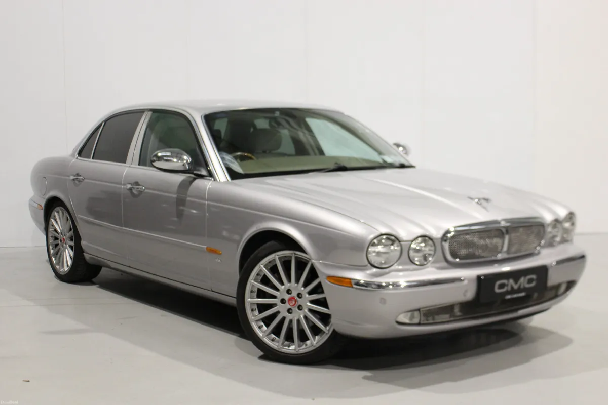 Jaguar XJ 2003 4.4 V8 - Image 1