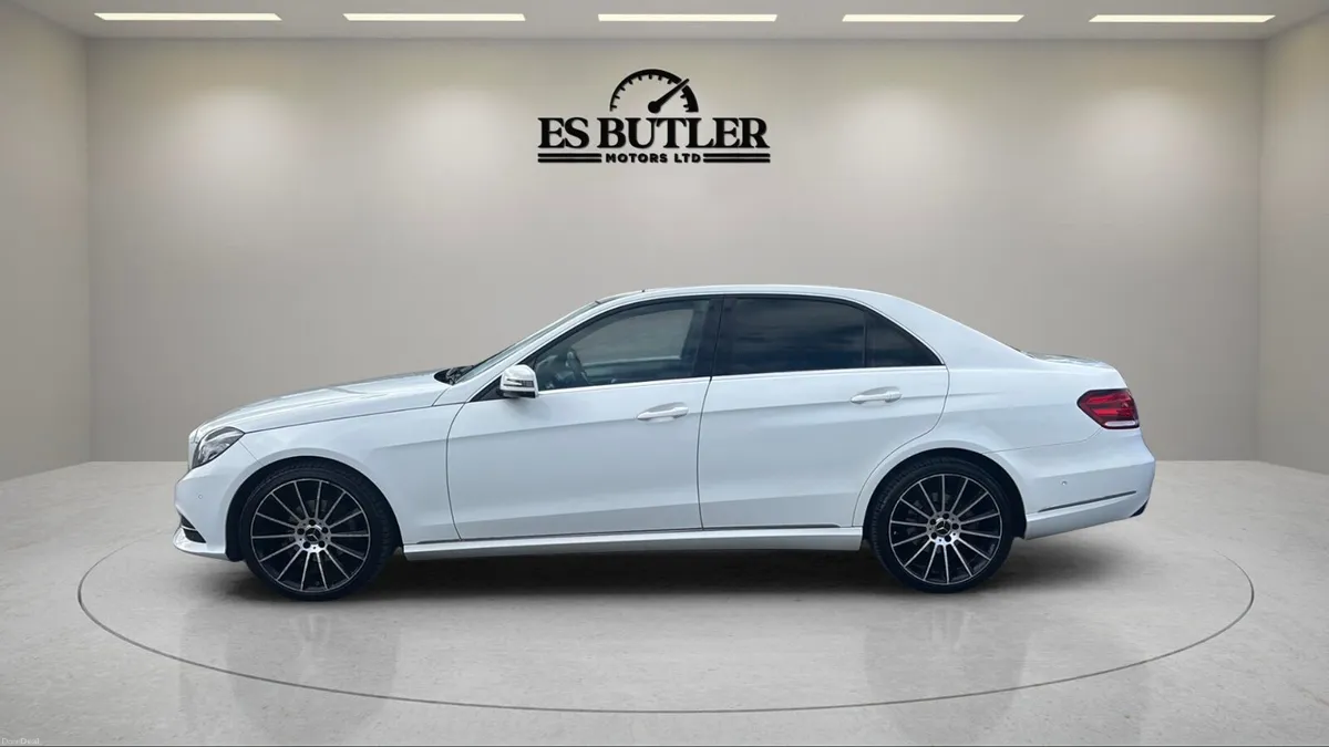 151 Mercedes-Benz E220 AUTO /PAN ROOF 1YR WARRANTY - Image 2