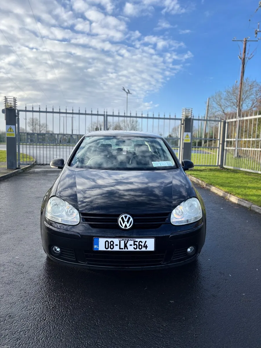 VW Golf: 1.4 petrol - Image 3