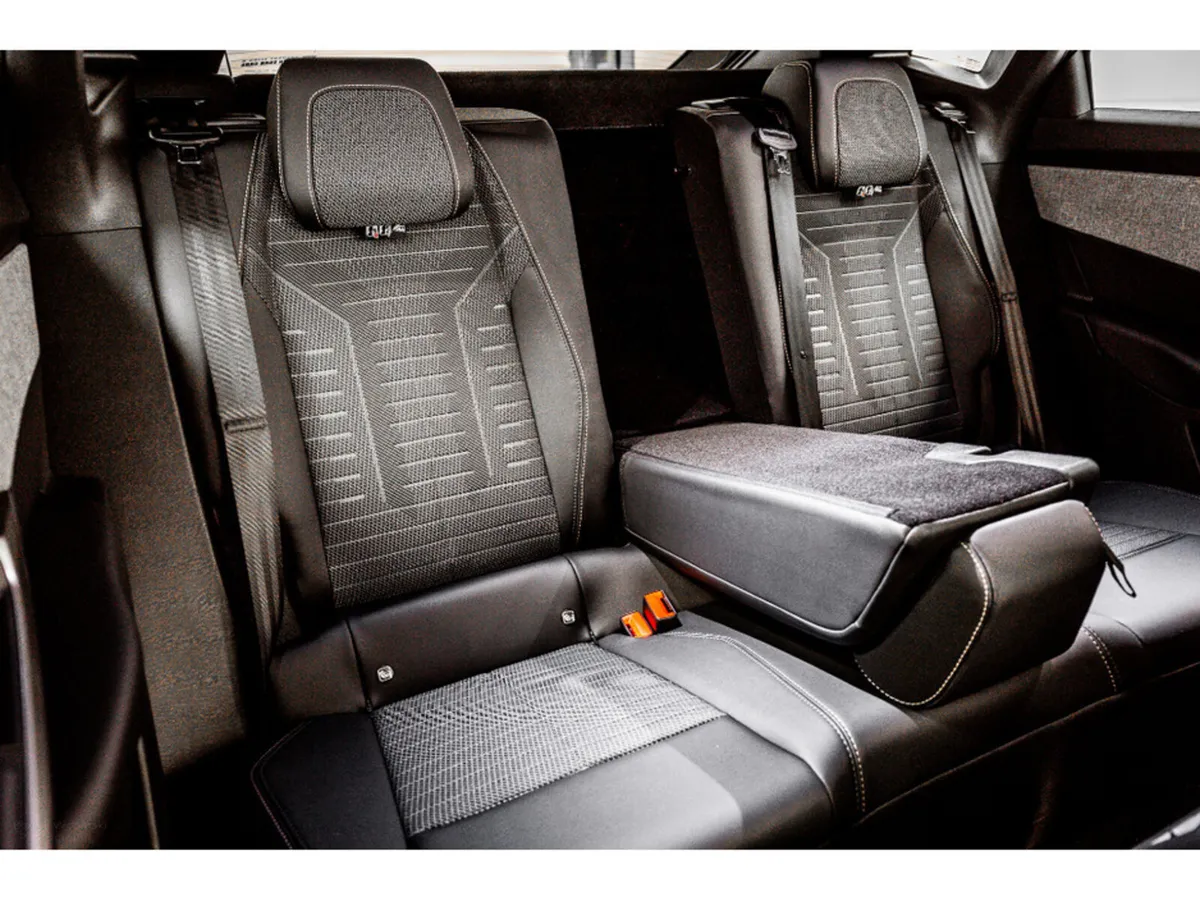 Peugeot 3008 E-Allure 73kWh 210bhp - includes Prot - Image 5