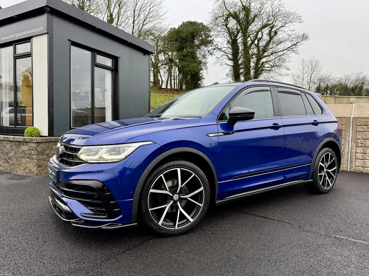 241 VOLKSWAGEN TIGUAN 2.0 TDI R LINE AUTO,PAN ROOF - Image 1