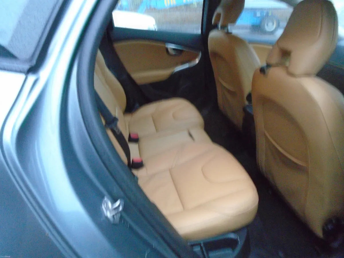 Volvo V40 2017 - Image 6