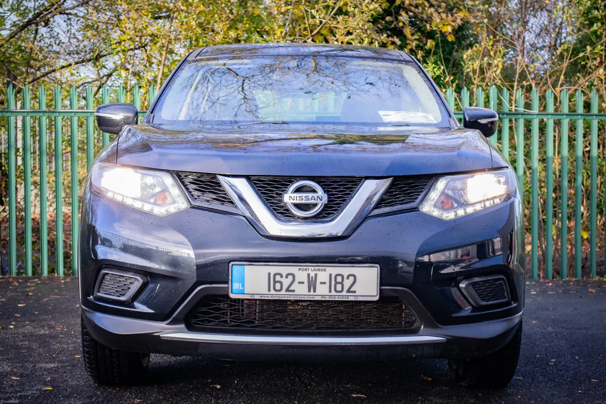 2016 Nissan X-trail 1.6 DSL XE * LOW MILEAGE* - Image 2