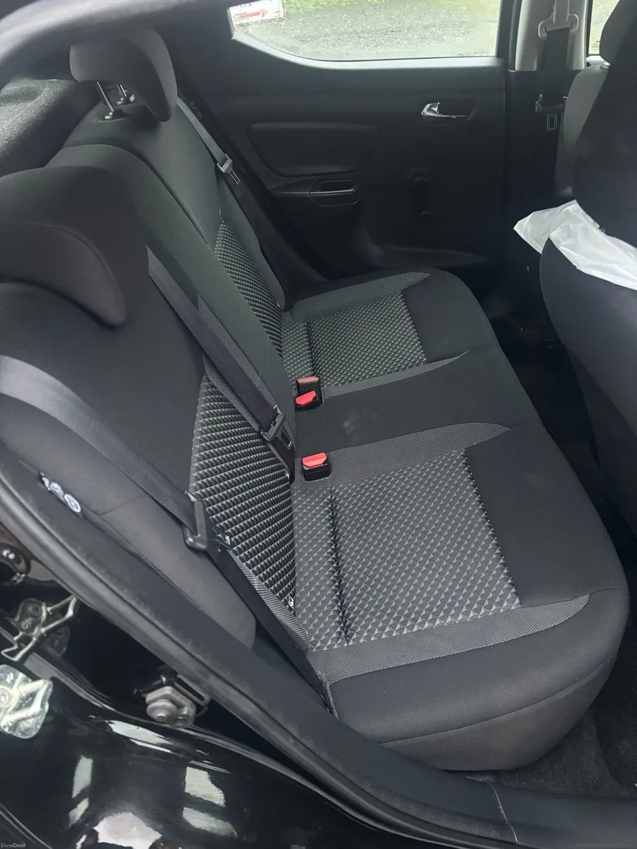 Nissan micra - Image 4