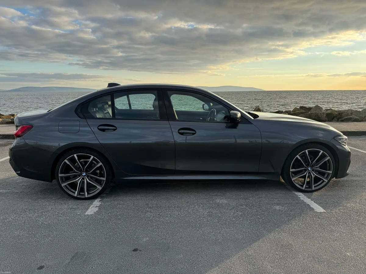 BMW 3 Series M Spot - Image 3