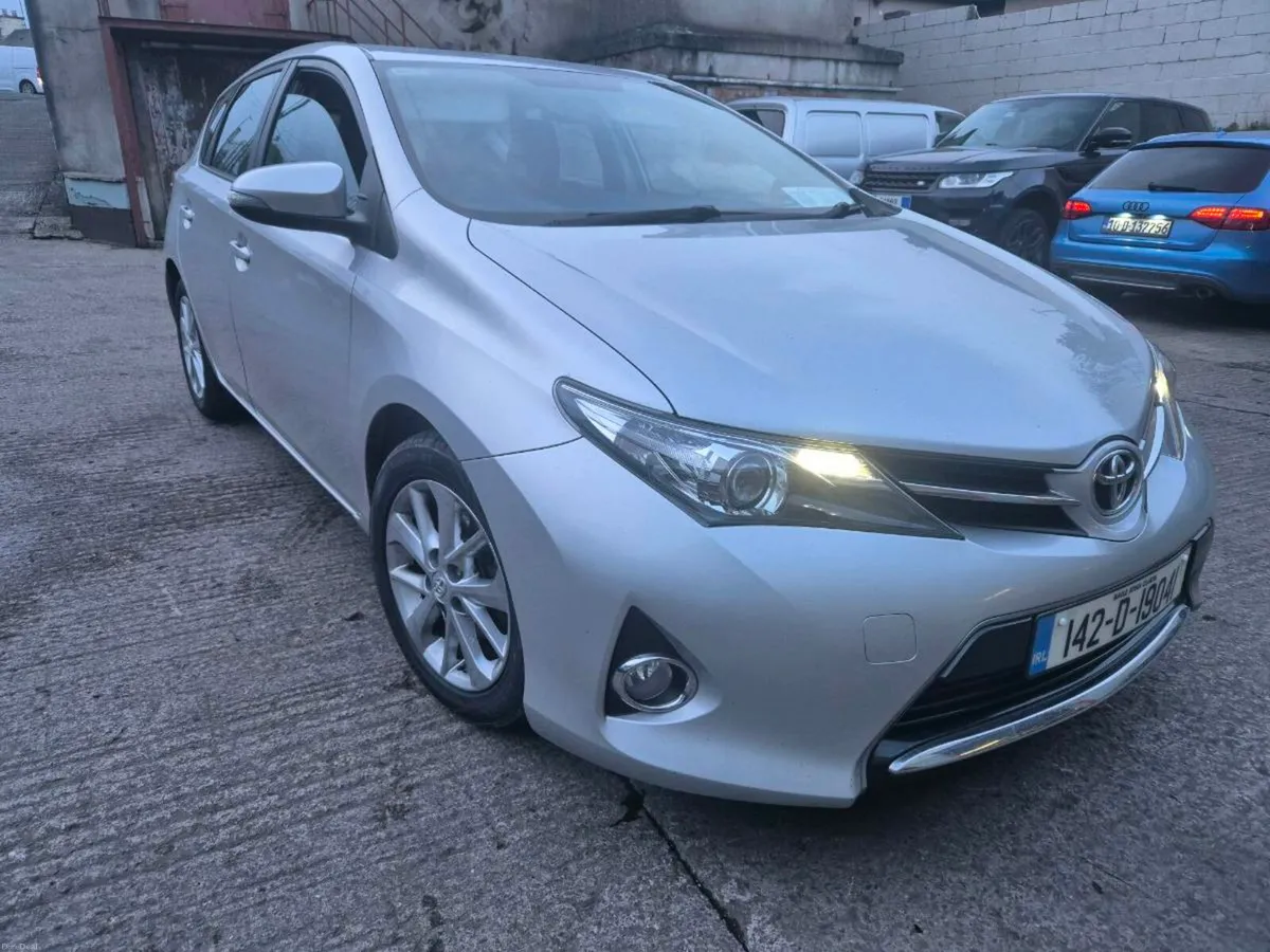 14 auris d4d new nct tax low km - Image 1