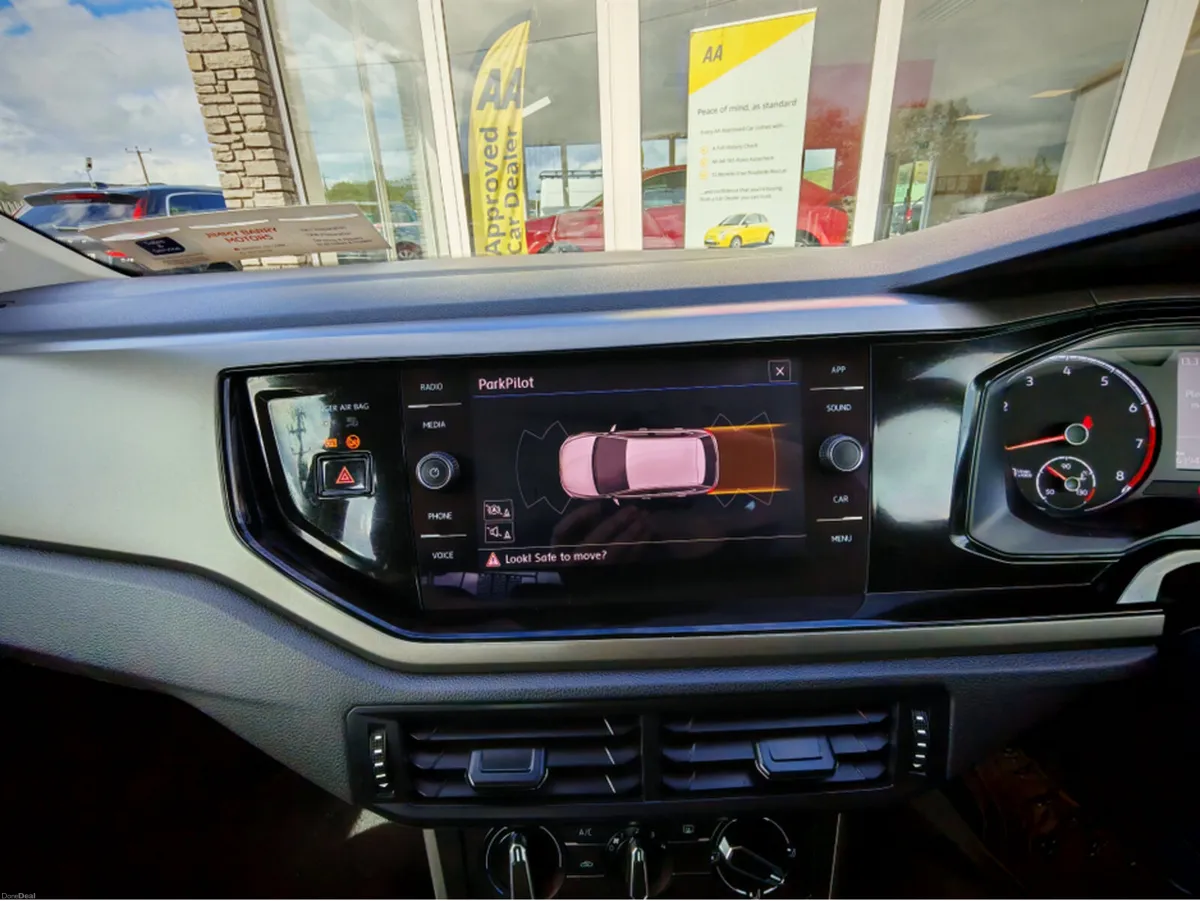 VOLKSWAGEN POLO COMFORTLINE 1.0 MANUAL 5SPEED 65HP - Image 2