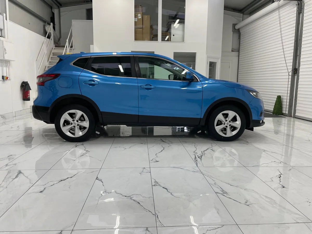 Nissan Qashqai 2018 - Image 2