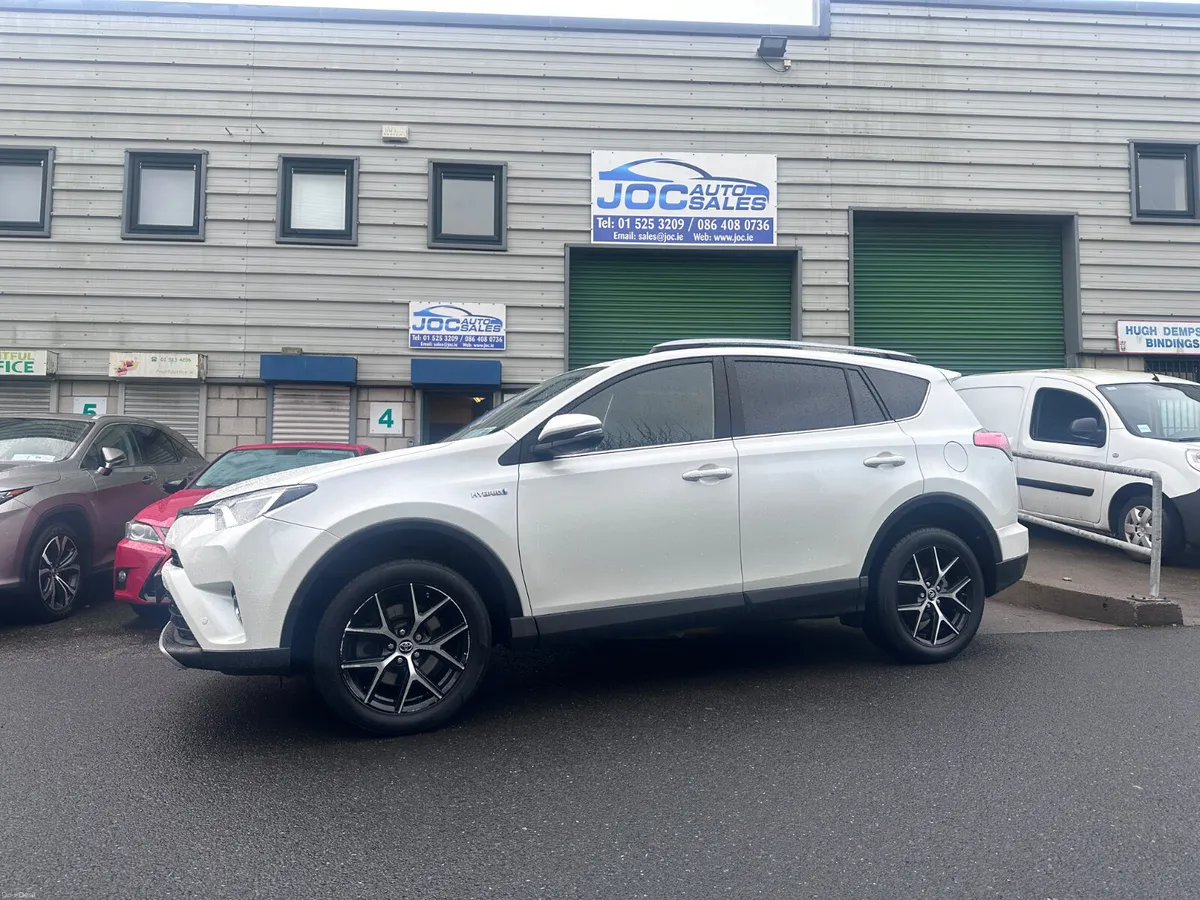 Toyota RAV4 2.5 Hybrid SOL, 2017 - Image 1