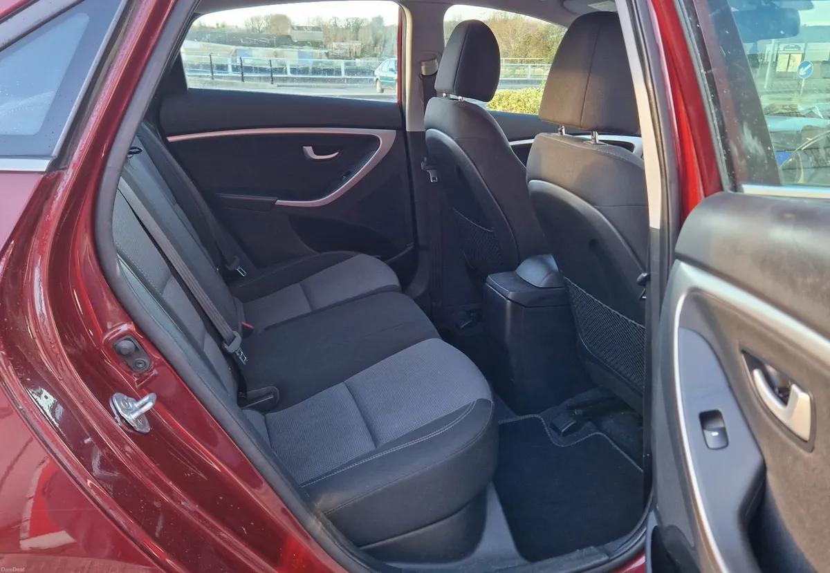 Hyundai i30 2017 - Image 3