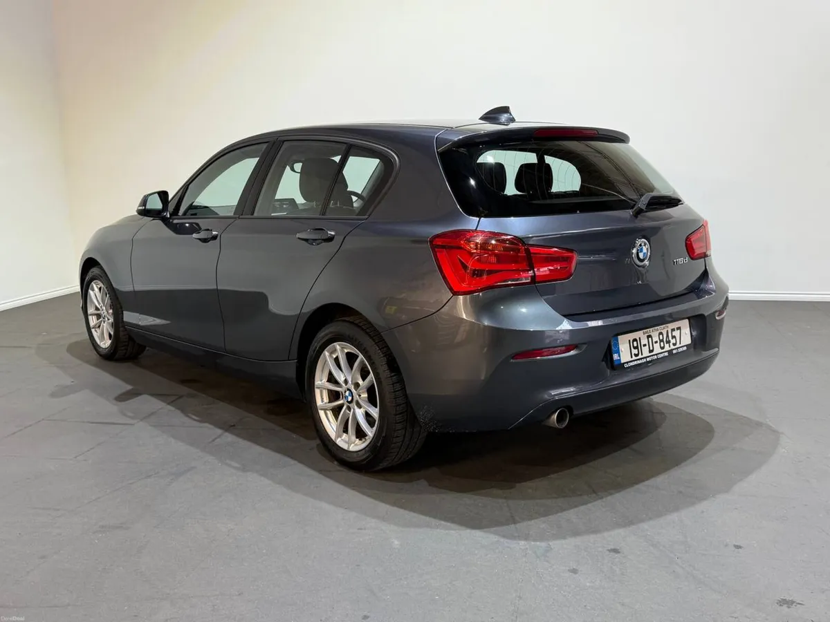 BMW 116d SE - Manual - Image 2