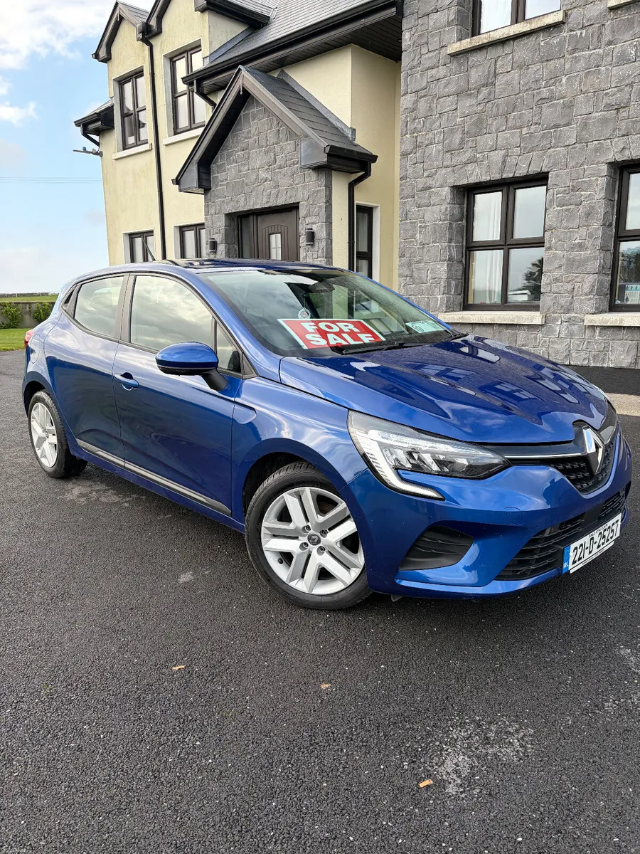 Renault Clio 2022 - Image 1