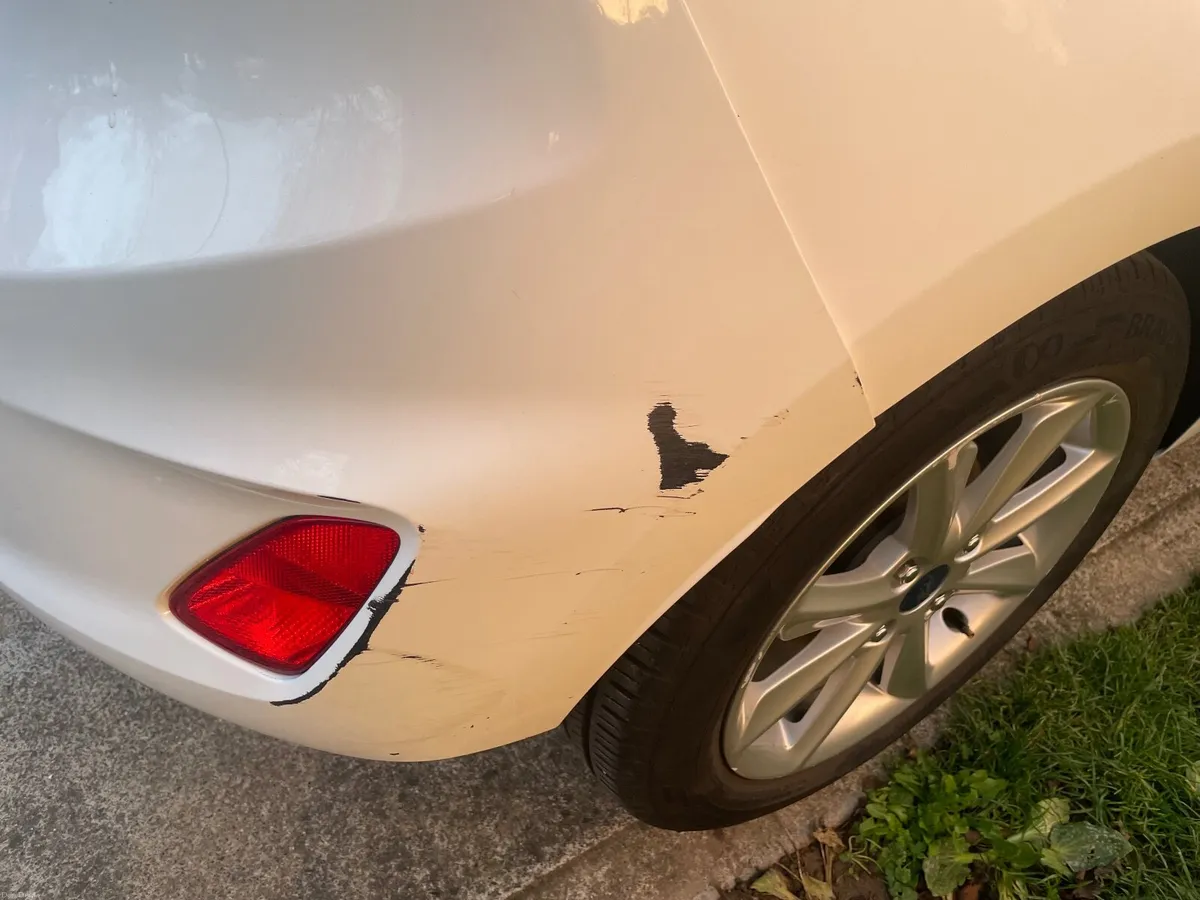 Ford Fiesta 2019 Zetec 1.1L petrol manual - Image 2