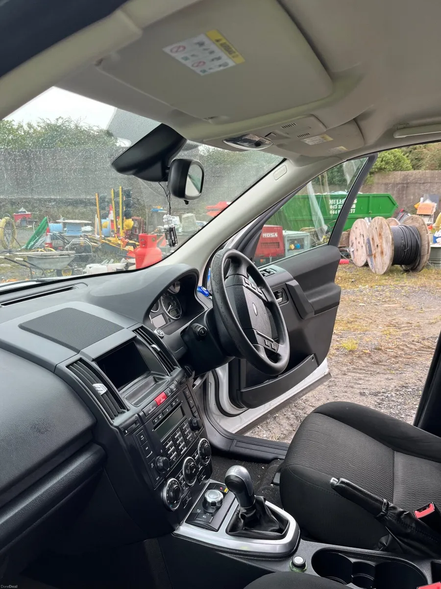 Land Rover Freelander 2011 - Image 3