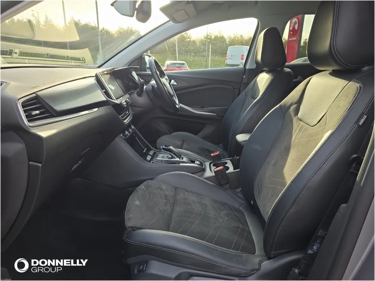Vauxhall Grandland Diesel Hatchback Ultimate - Image 4