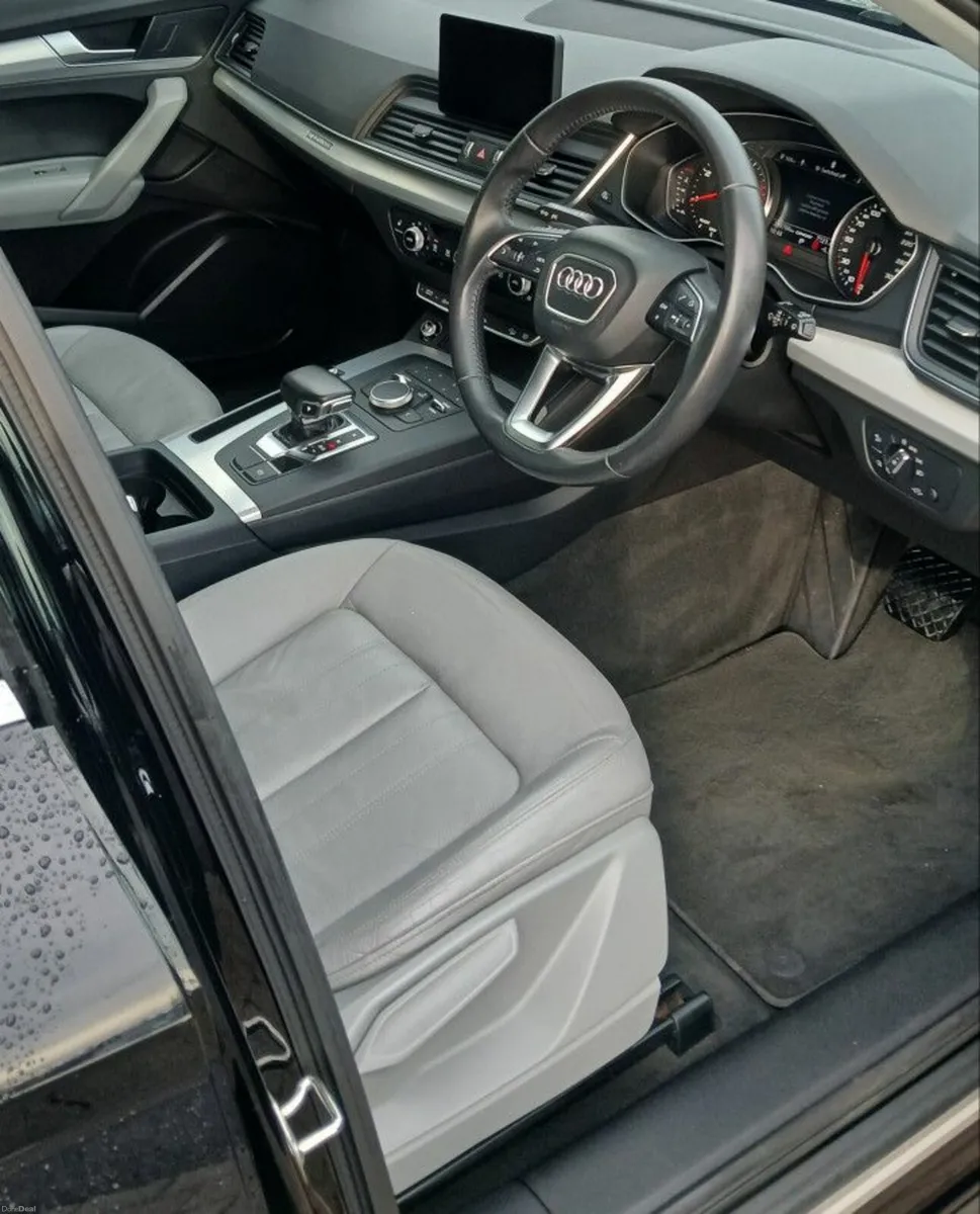 Audi Q5 2.0TDI 190 S-Tronic quattro SE **PARKING S - Image 3