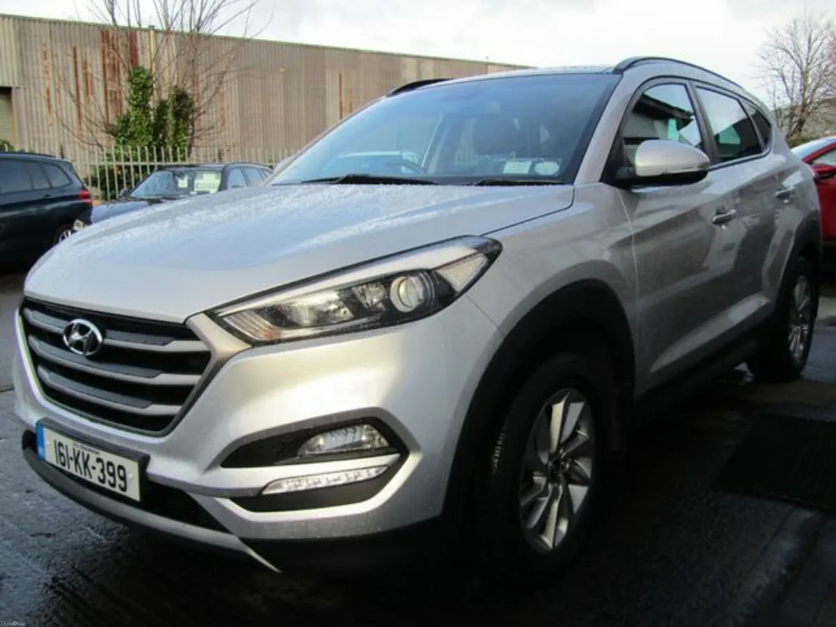 Hyundai Tucson Premium 5DR - Image 3