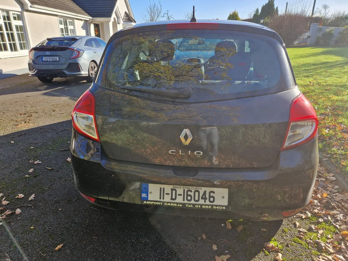 Renault Clio 1.1 petrol Low Mileage - Image 2