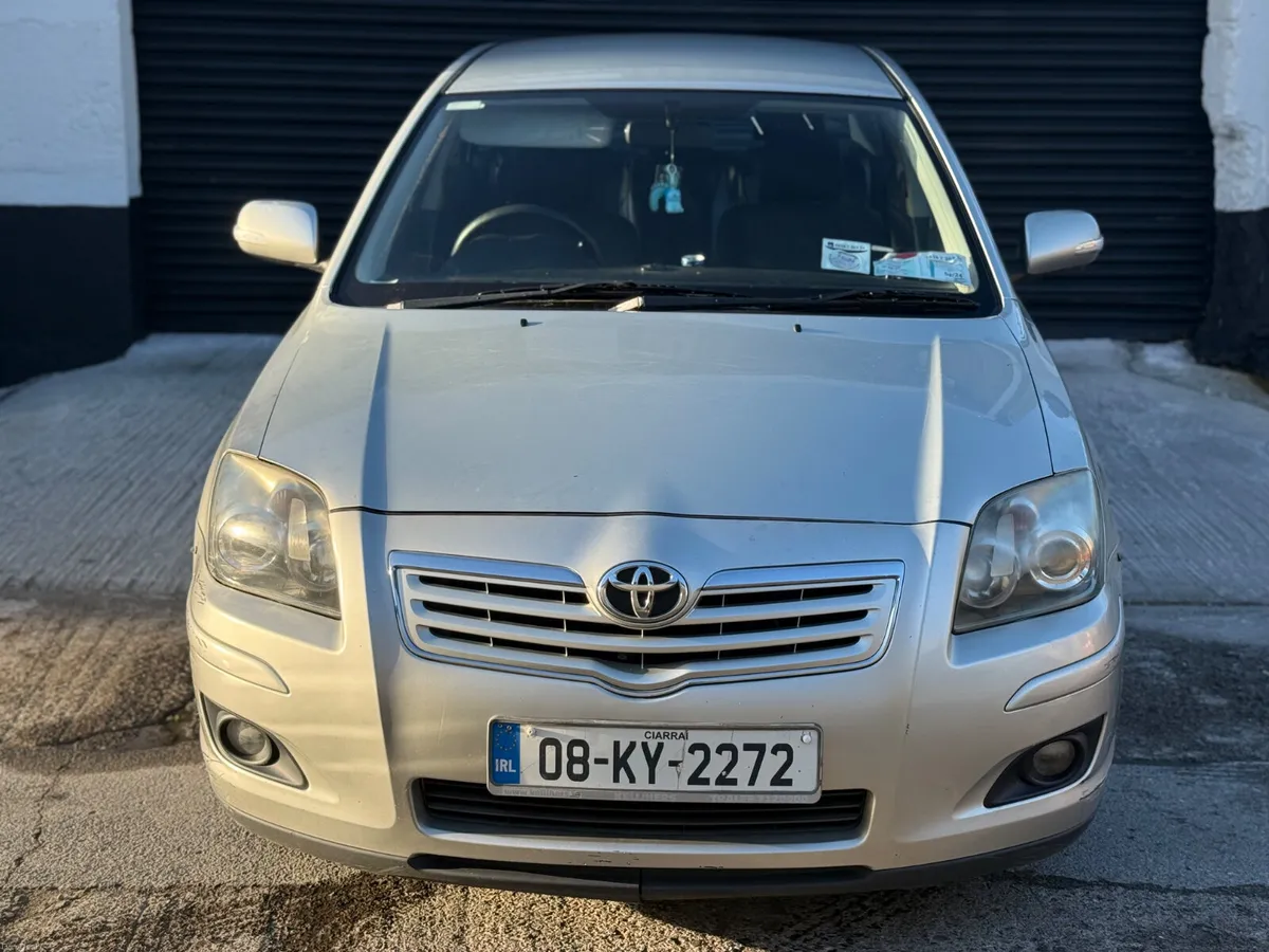 Toyota Avensis Low KM’S - Image 2