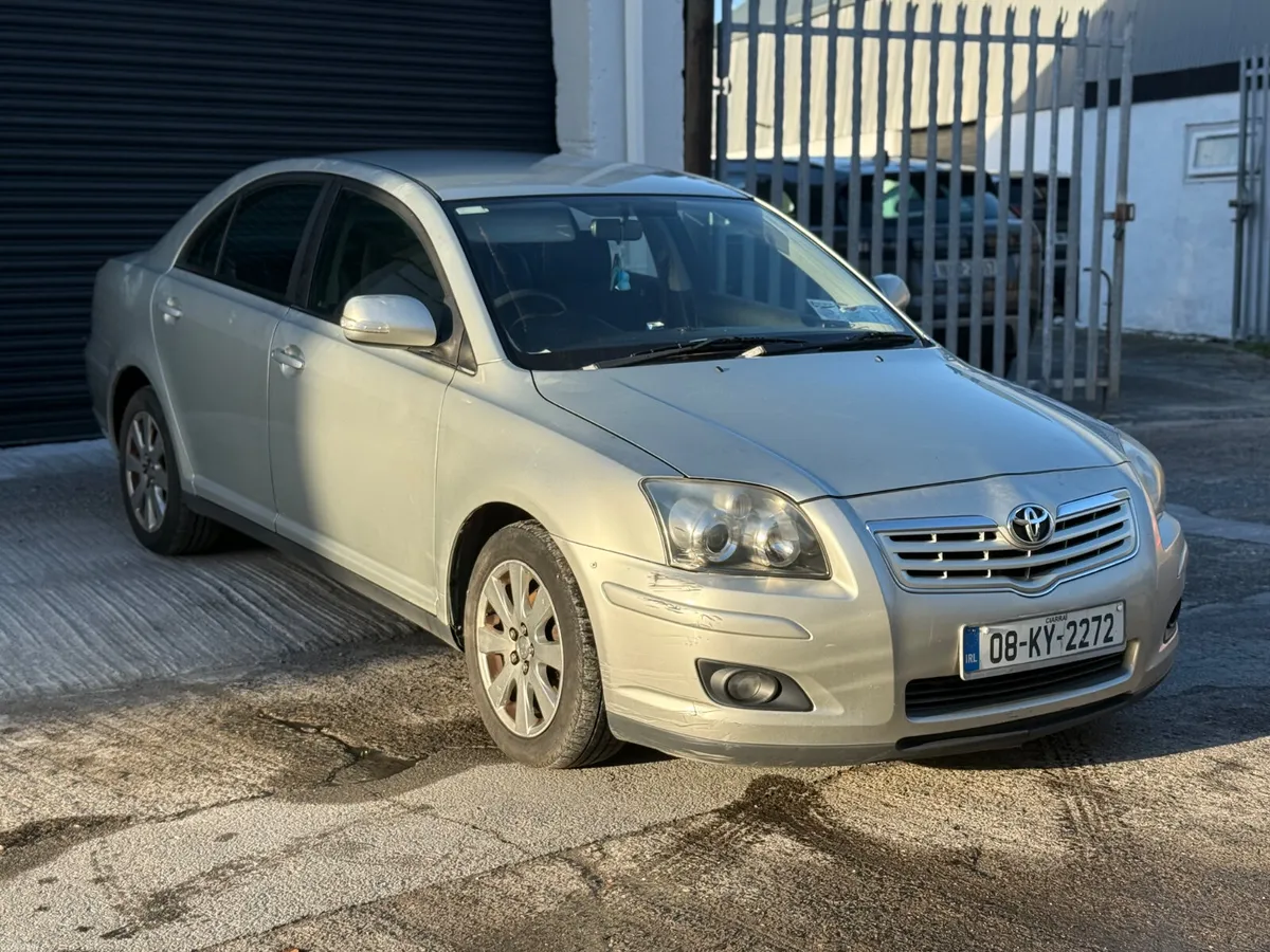 Toyota Avensis Low KM’S - Image 3