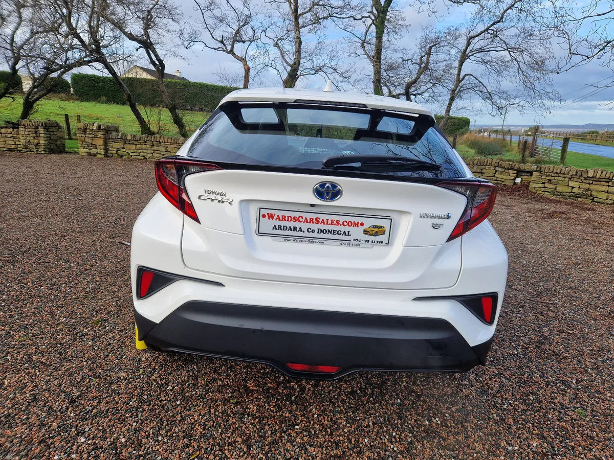 Toyota C-HR 2023 - Image 3