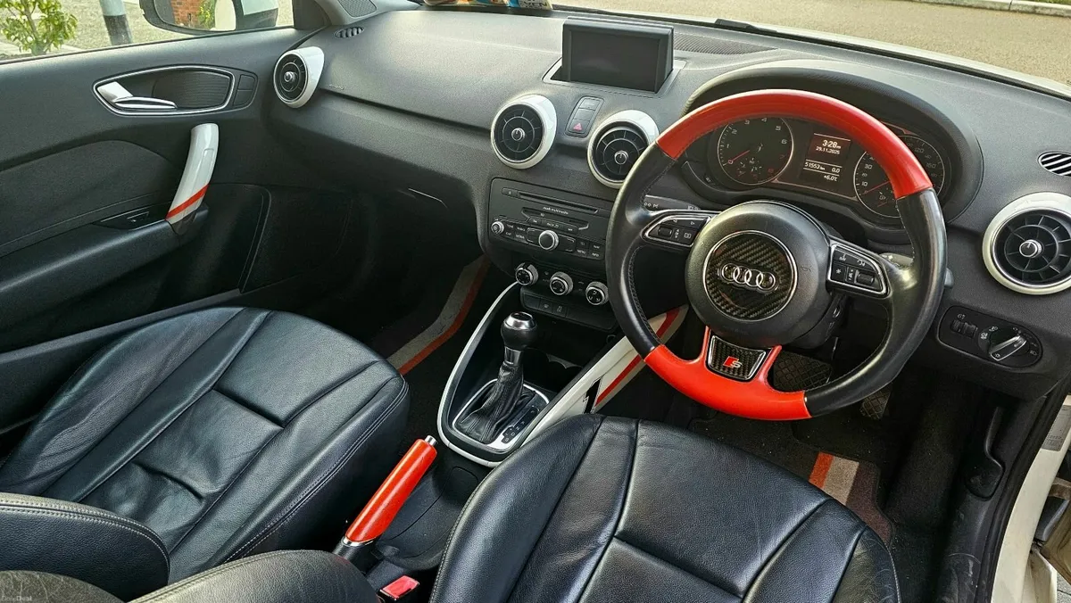 Audi A1 2011 1.4 Petrol Auto 51,000 km - Image 4