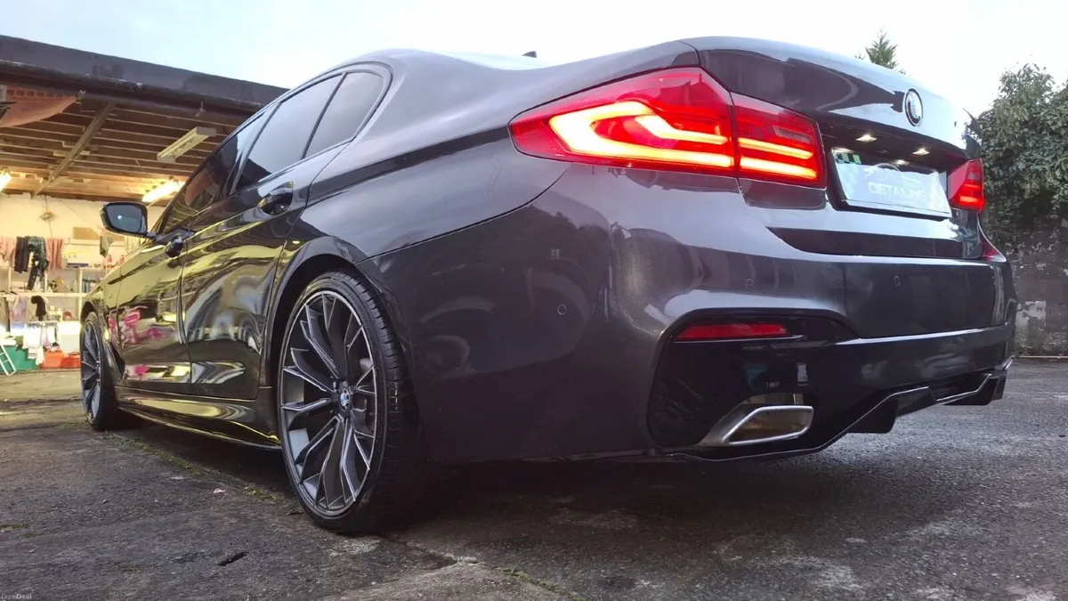 BMW 5-Series 2018 - Image 2