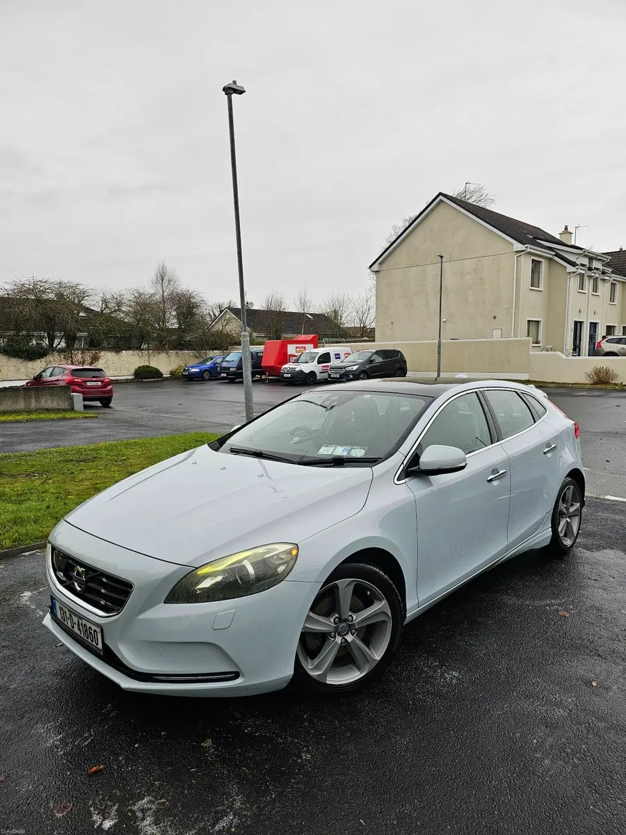 Volvo V40 T4 1.6 Turbo 2013 - Petrol - Image 3