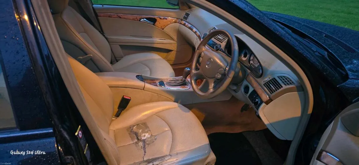 2009 mercedes e220 cdi - Image 3