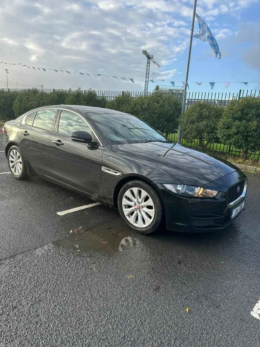 Jaguar XE 2017 - Image 3