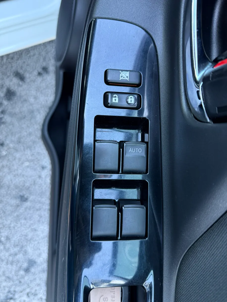 2020 Toyota Yaris(vitz)1.0 petrol auto,47k Miles - Image 3