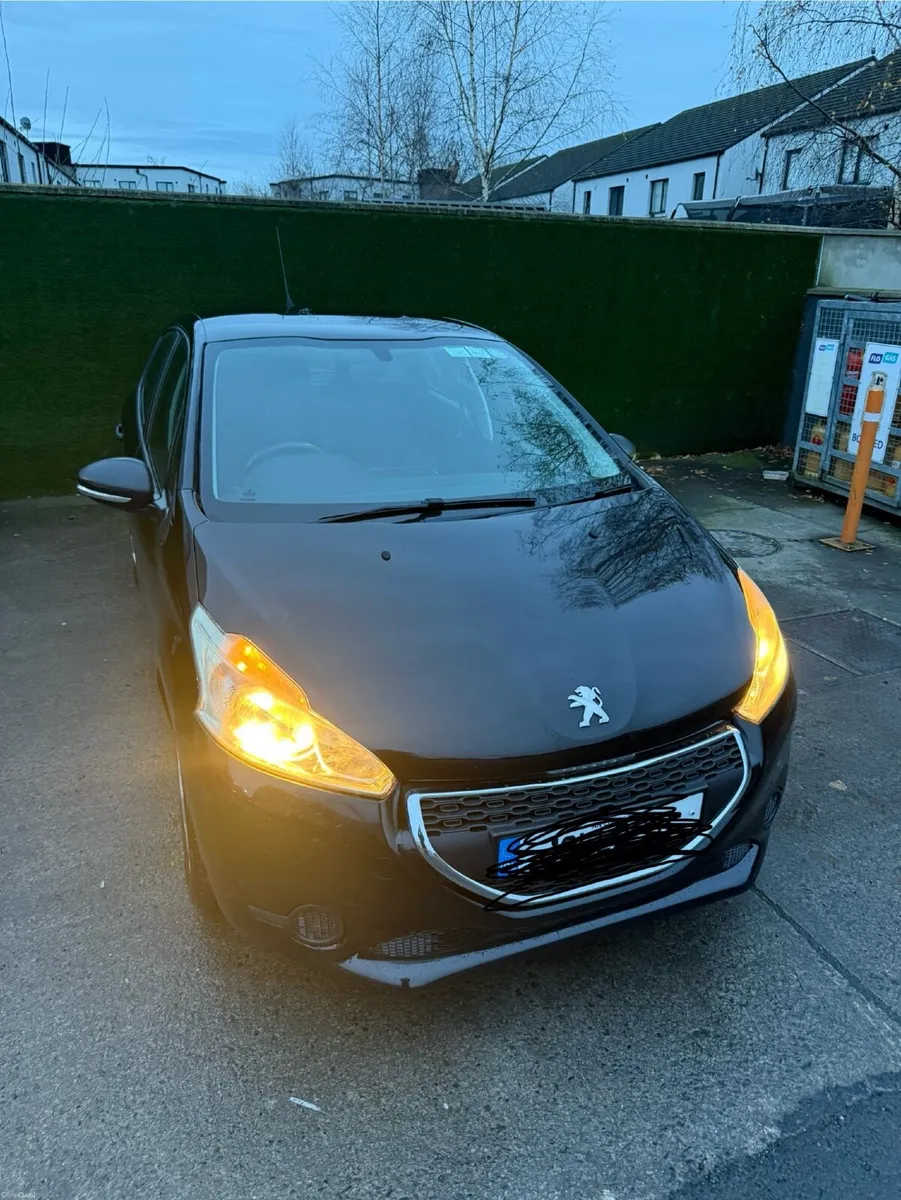 Peugeot 208 2013 - Image 1