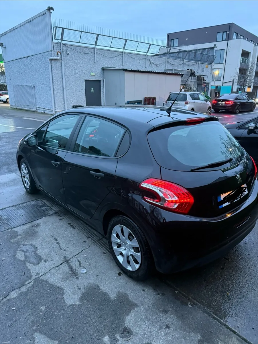 Peugeot 208 2013 - Image 3