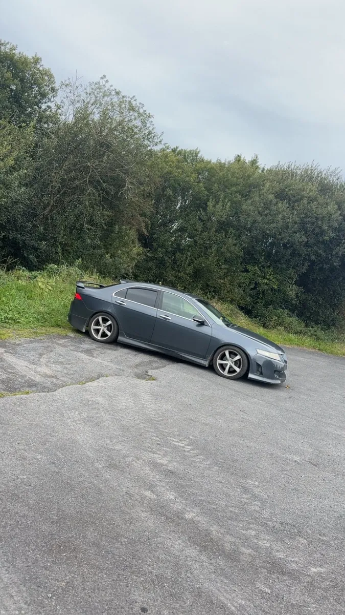 Honda Accord 2008 - Image 2